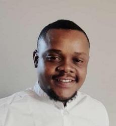 Bongani Tau, estate agent