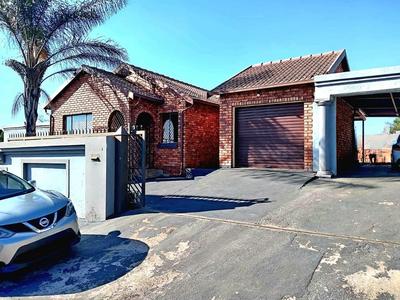 House For Sale in Atteridgeville, Atteridgeville