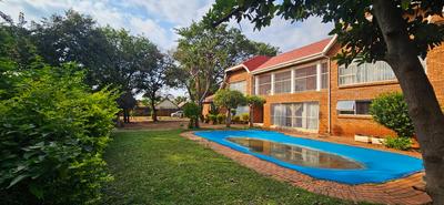 House For Sale in Theresa Park, Akasia