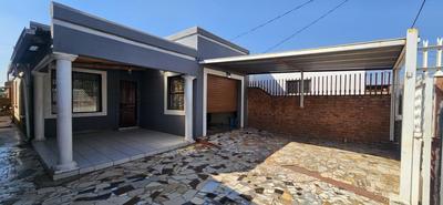 House For Sale in Atteridgeville, Atteridgeville