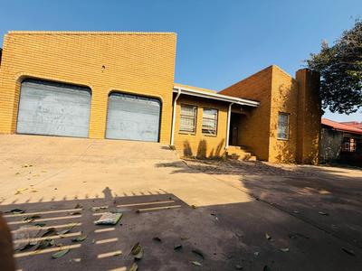 House For Sale in Mamelodi East, Mamelodi