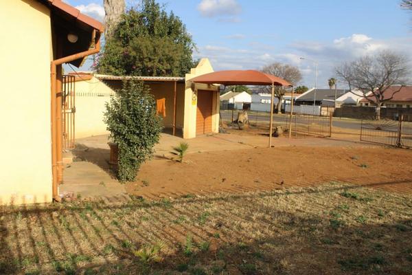 Apartment / Flat For Sale in Elandspoort, Pretoria