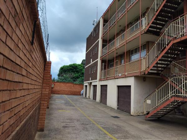 Apartment / Flat For Sale in Proclamation Hill, Pretoria