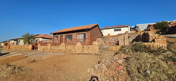 House For Sale in Atteridgeville, Atteridgeville